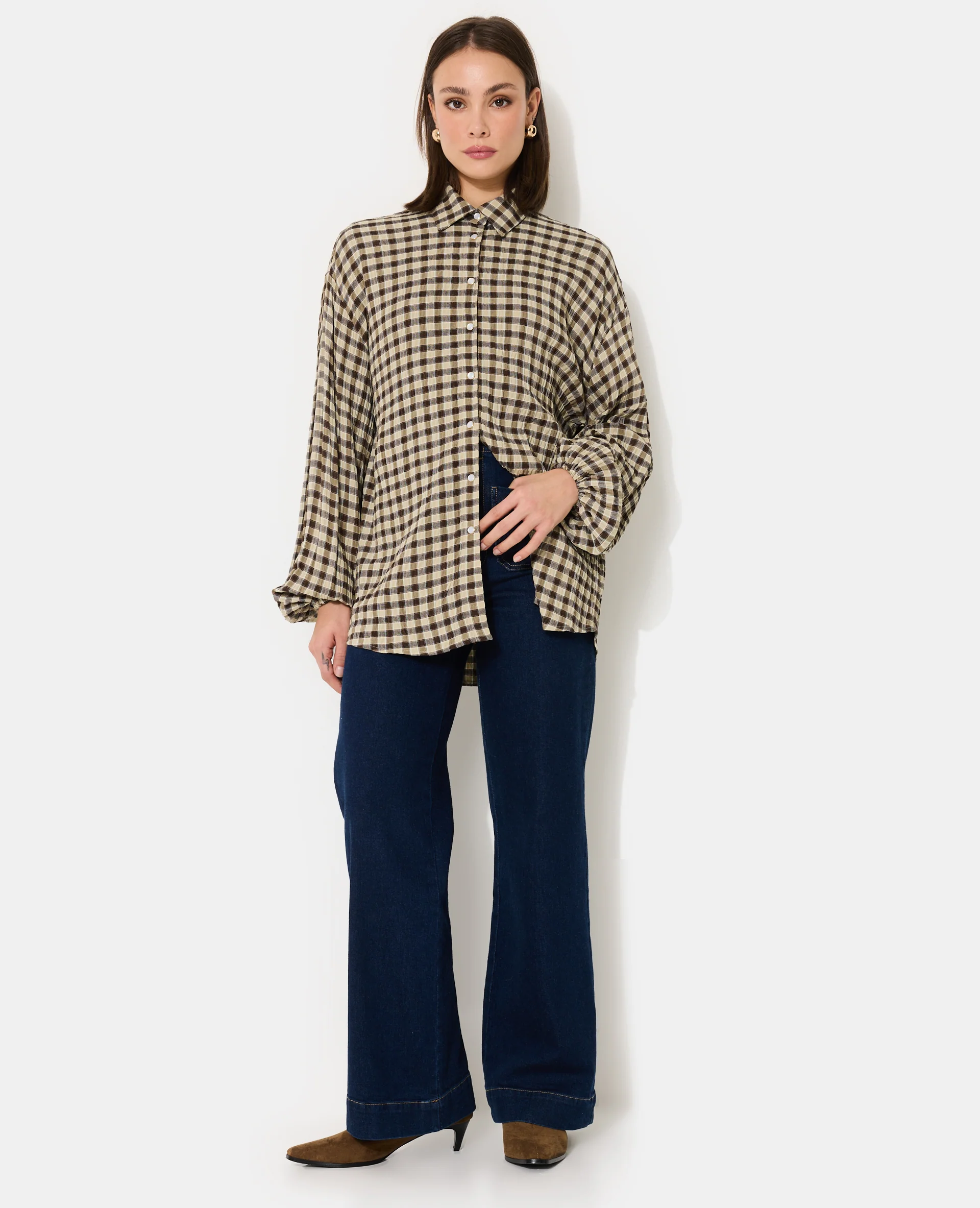 Chemise oversize en tissu gaufré motif carreaux - Image 5