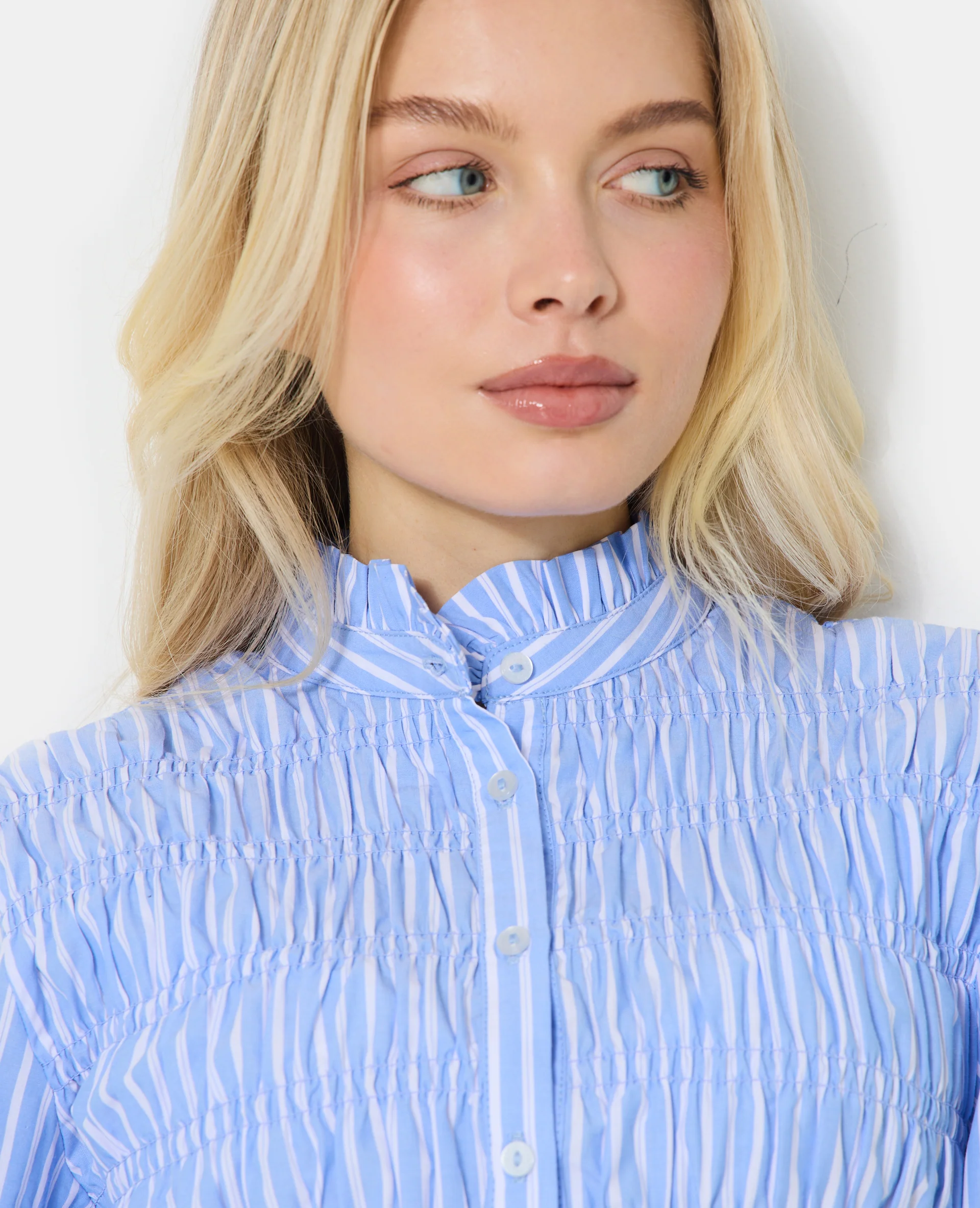 Chemise smockée et rayé avec manches ballons - Image 2