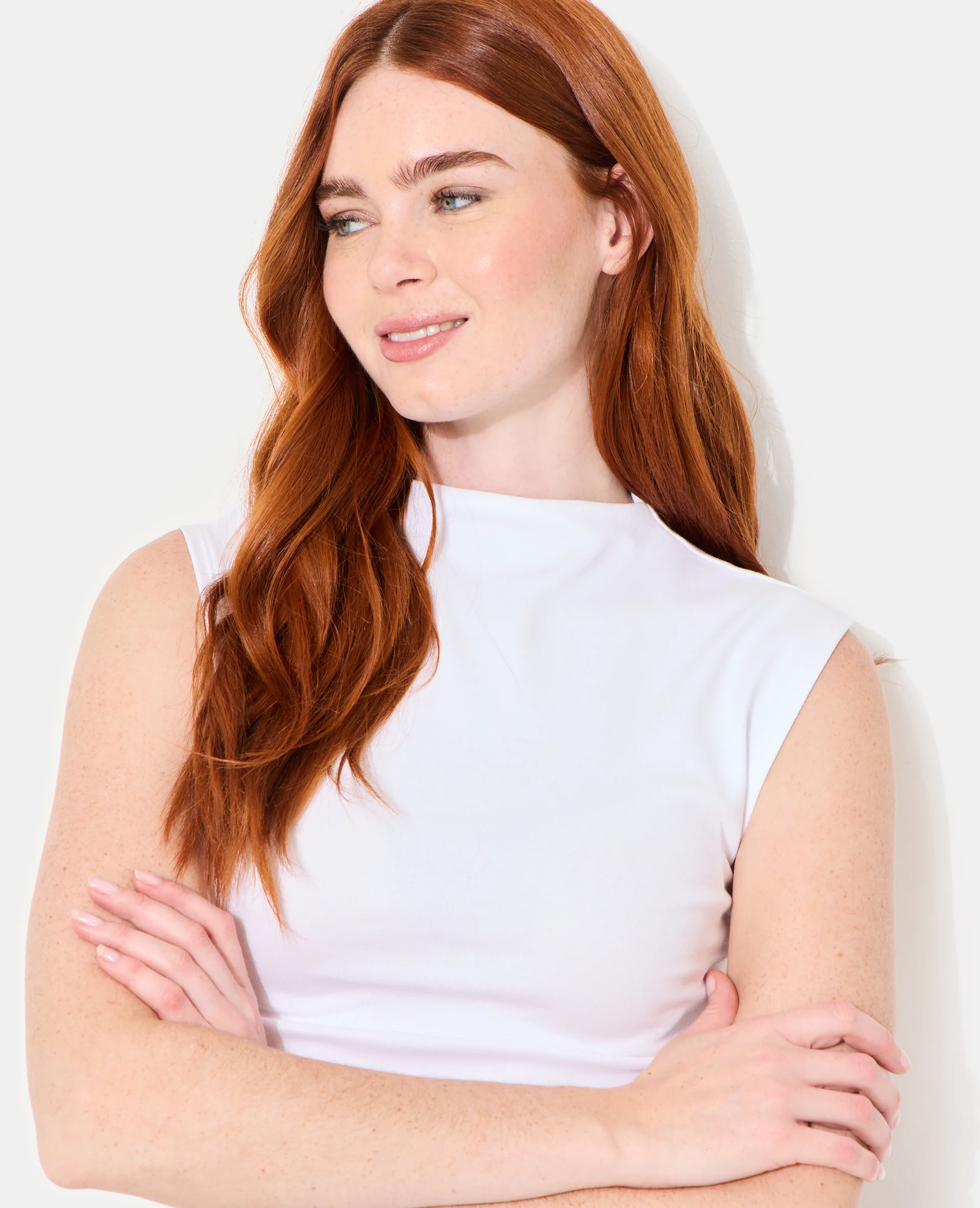 T-shirt sans manches avec col montant et fronces - Image 2