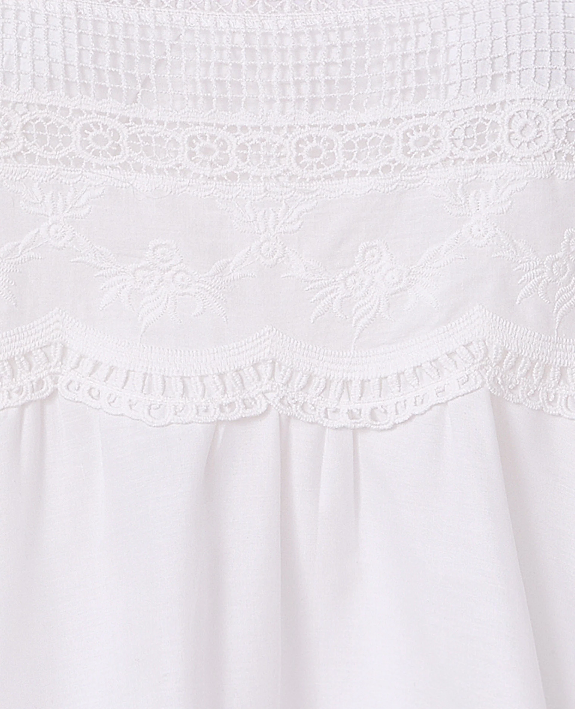 Top à bretelles avec broderies, dentelle et nouettes - Image 7