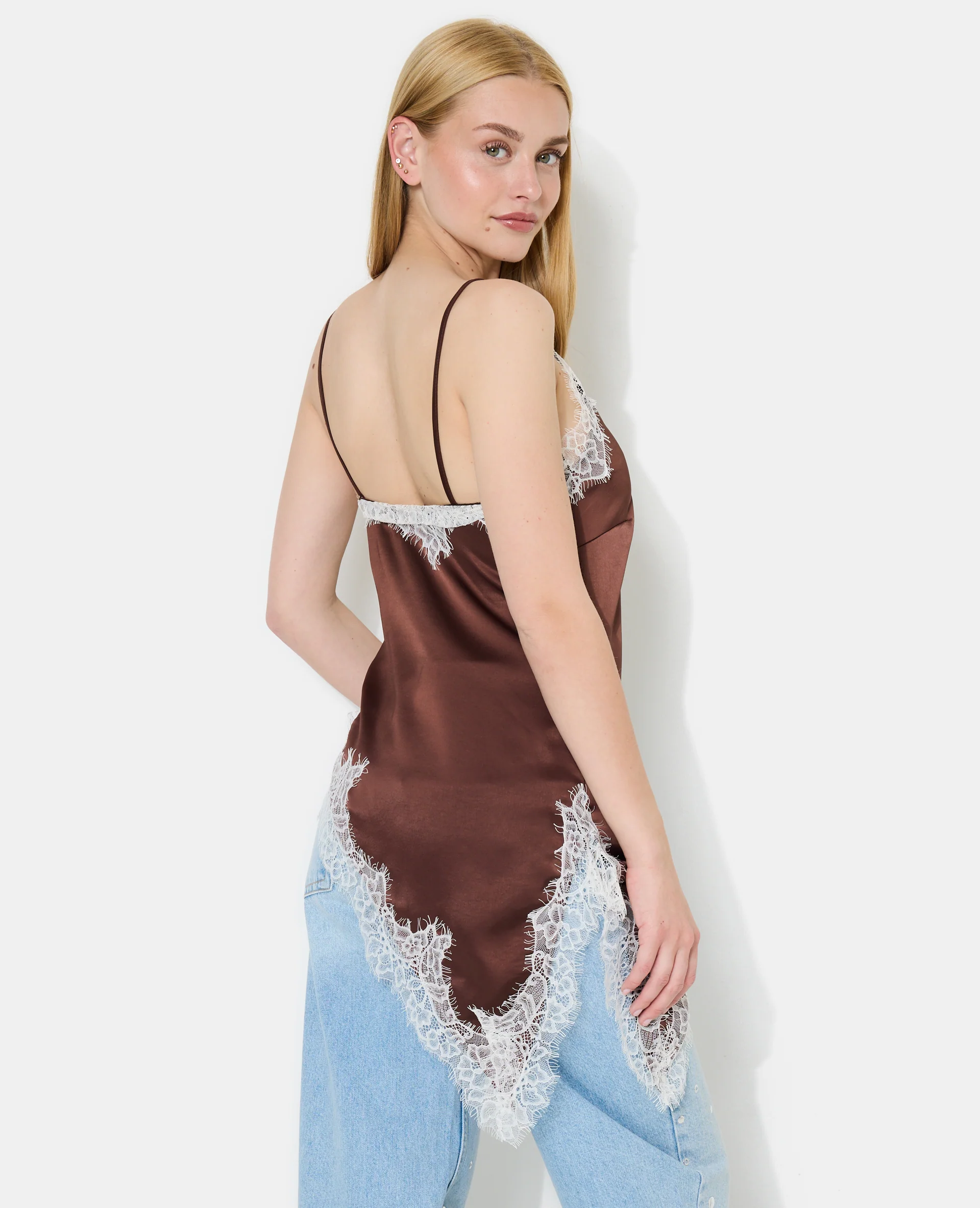 Top asymétrique satin et dentelle esprit lingerie - Image 6