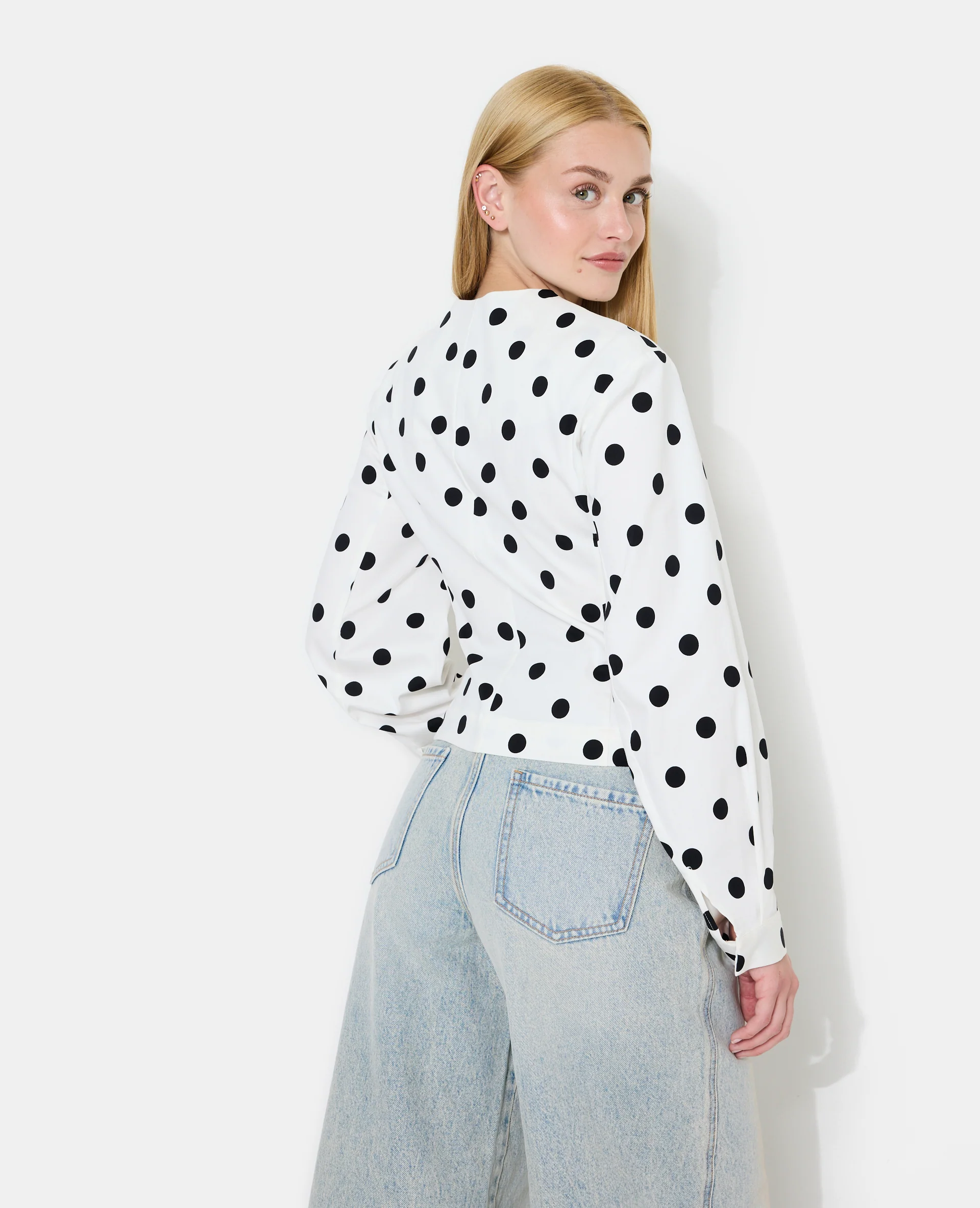 Veste cintrée col rond motif pois - Image 6